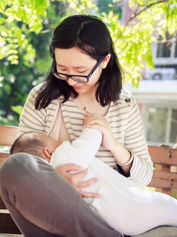 母乳喂养的重要性 The Importance of Breastfeeding